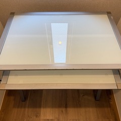 パソコンデスク テーブル ガラス天板
の画像