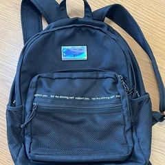 ピンクラテの黒リュックあげますの画像