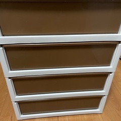 プラスチック棚の画像