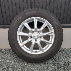 スタッドレスタイヤ　205/65R16の画像