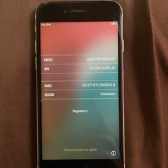 【即日お渡し可】iPhoneSE2 64GB simロック解除済み　背面割れジャンク の画像