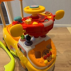 ★取引中受付停止★
アンパンマンよくばりビジーカーの画像