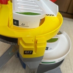 トミカの駐車場の画像