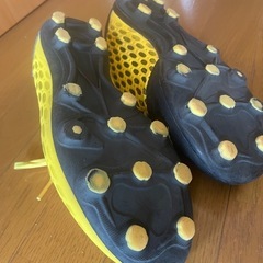 PUMAサッカースパイク27cmの画像