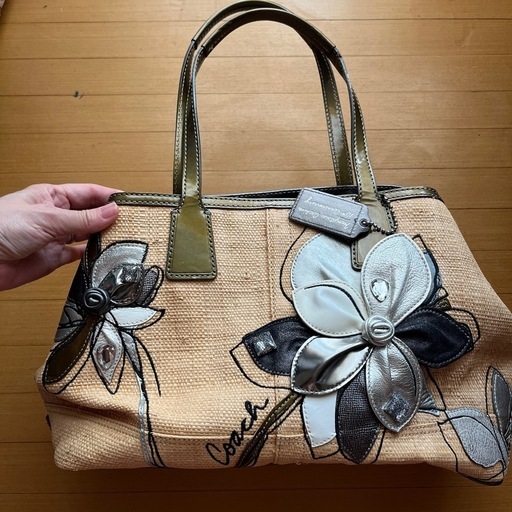 未使用保管品　Coach ビジューフラワーバック
