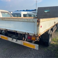 三菱ふそうキャンタートラ　ディーゼル  MT ⒋５t の画像