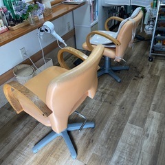 美容室セット椅子2台の画像