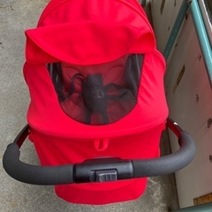 乳幼児から使用可能なベビーカーの画像