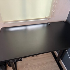 FLEXISPOT 電動式スタンディングデスクの画像