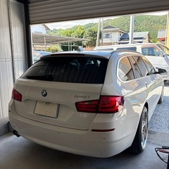 平成23年式　BMW5シリーズ　528iツーリング　走行35134kmの画像