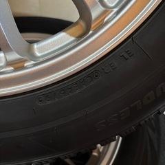 冬タイヤ215/60 R17の画像