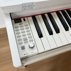 電子ピアノ　88鍵盤の画像