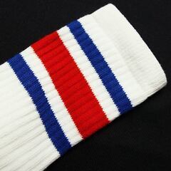 (3948) SkaterSocks ロングソックス 靴下 男女兼用 ソックス スケボー チューブソックス Knee high White tube socks with Royal Blue-Red stripes style 3 (22インチ) SKATE SK8の画像