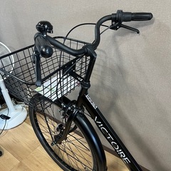 VICTOIREの6段変速自転車です。 2024年11月に新品で購入し、新品価格は約30,000円でした。 まだとても綺麗な状態です。の画像
