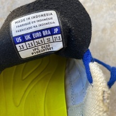 サッカー  トレーニングシューズ   21.5の画像