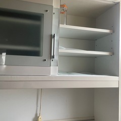 食器棚の画像