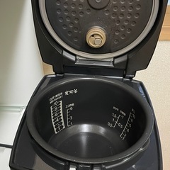 炊飯器の画像
