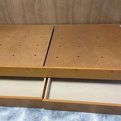 木製ベッドの画像