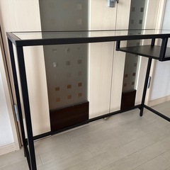 IKEA    イケア　机　ガラステーブル　オフィス家具　VITTSJÖ ヴィットショー　ビットショー　の画像
