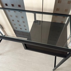 IKEA    イケア　机　ガラステーブル　オフィス家具　VITTSJÖ ヴィットショー　ビットショー　の画像