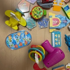 トミカ くるま　おもちゃいろいろ パズル　の画像