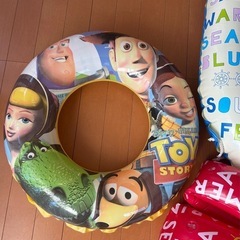 浮き輪、浮具、ディズニー、トイストーリー、子供用、美品の画像