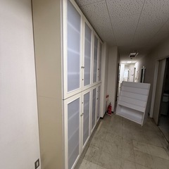 収納棚の画像