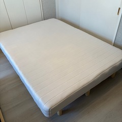 【美品】ニトリ 高反発ウレタン脚付きマットレス ダブル(WH)の画像