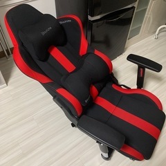 ゲーミングチェアブランド【バウヒュッテ】座椅子タイプLOC-950RR-BUの画像