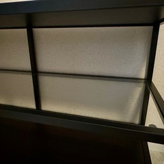 IKEA スチールガラス棚の画像