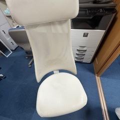オフィスチェアの画像