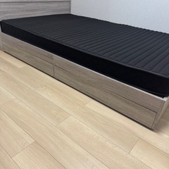 セミダブルベッドの画像