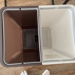 ゴミ箱の画像