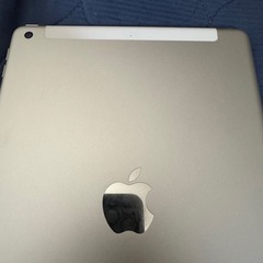 iPad 第８世代セルラーモデル(SIMフリー)
の画像