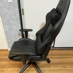 ゲーミングチェアの画像