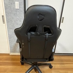 ゲーミングチェアの画像