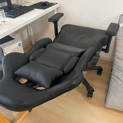 ゲーミングチェアの画像
