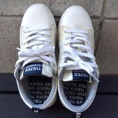 運動靴TULTEXの画像
