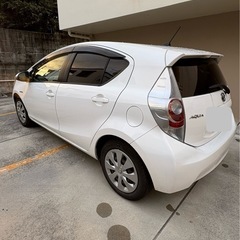 【受付再開】 やり取り早い方優先します！  車検長め‼️平成25年式 トヨタ アクア ハイブリッド 🚙 ⸒  エンジン、エアコン、バッテリー好調‼️の画像