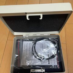 未使用　小型貴重品保管ボックスの画像