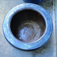 水鉢　睡蓮や蓮・水草やメダカなどに　陶器　厚みのある縁　高級感ありの画像
