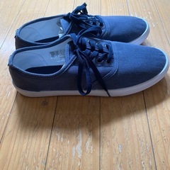H&M DIVIDEDスニーカーの画像