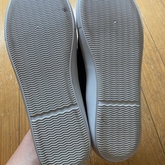 H&M DIVIDEDスニーカーの画像