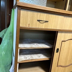 食器棚の画像