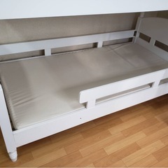 二段ベッド　専用マットレス付きの画像