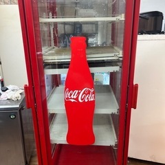 コカコーラショーケースの画像