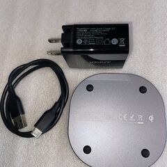 auワイヤレス充電器の画像