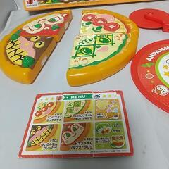 アンパンマンのピザセットの画像