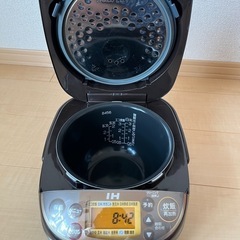 【8月引渡し】象印 IH炊飯器 NP-GJ05KS（3合炊き）の画像