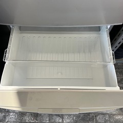 【配達あり】シャープ冷蔵庫SJ-WA35R-S 2010年製の画像